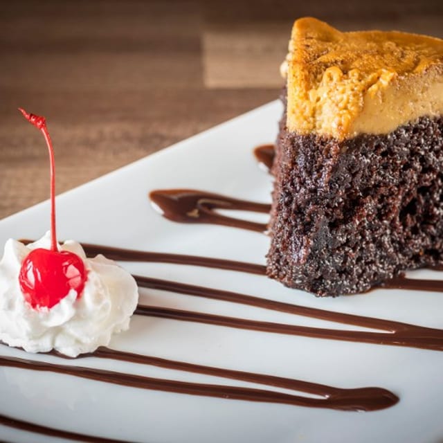 Chocoflan.
